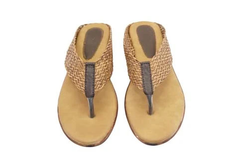 Stay Causal With Leather Chappal K065